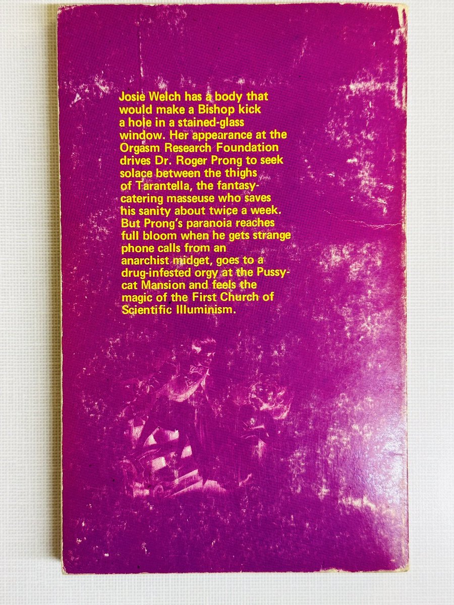 arkhamlibrarian's tweet photo. Back cover. And forgot #DailyPaperback tag https://t.co/2NeiC165PS
