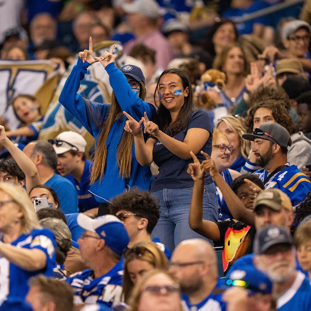 Wpg_BlueBombers's tweet image. plans tonight? no? good. 

retweet for a chance to win a pair of tickets to tonight&apos;s game! 

🎟️ » bit.ly/437dnSz
#ForTheW