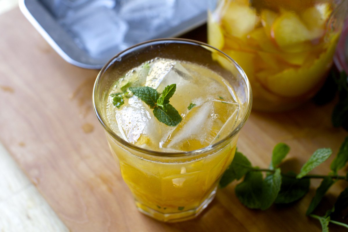 A very summery muddle of macerated peaches, their syrup, mint, bourbon, and a little splash of ginger beer that is so unforgettably complex and delicious, it deserves to be a rest-of-summer habit. (Plus a simple tweak to make it alcohol-free.) bit.ly/2ZcNEeo