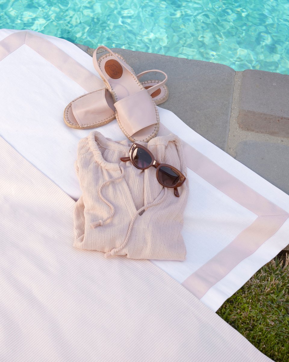 everhem's tweet photo. Subtle patterns and pops of color from our Stripes &amp; Trim Collection is all you need for a Summer refresh! https://t.co/x3Oaoxge2l