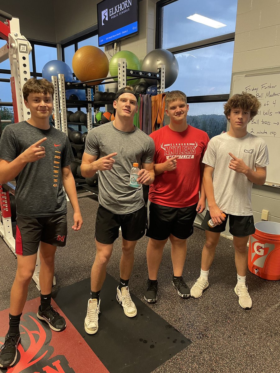 1stDownAntlers's tweet photo. 🏁 Friday Finisher today was Med Ball Madness!

Winners below 👇🏻 https://t.co/E4yi1xlm5I