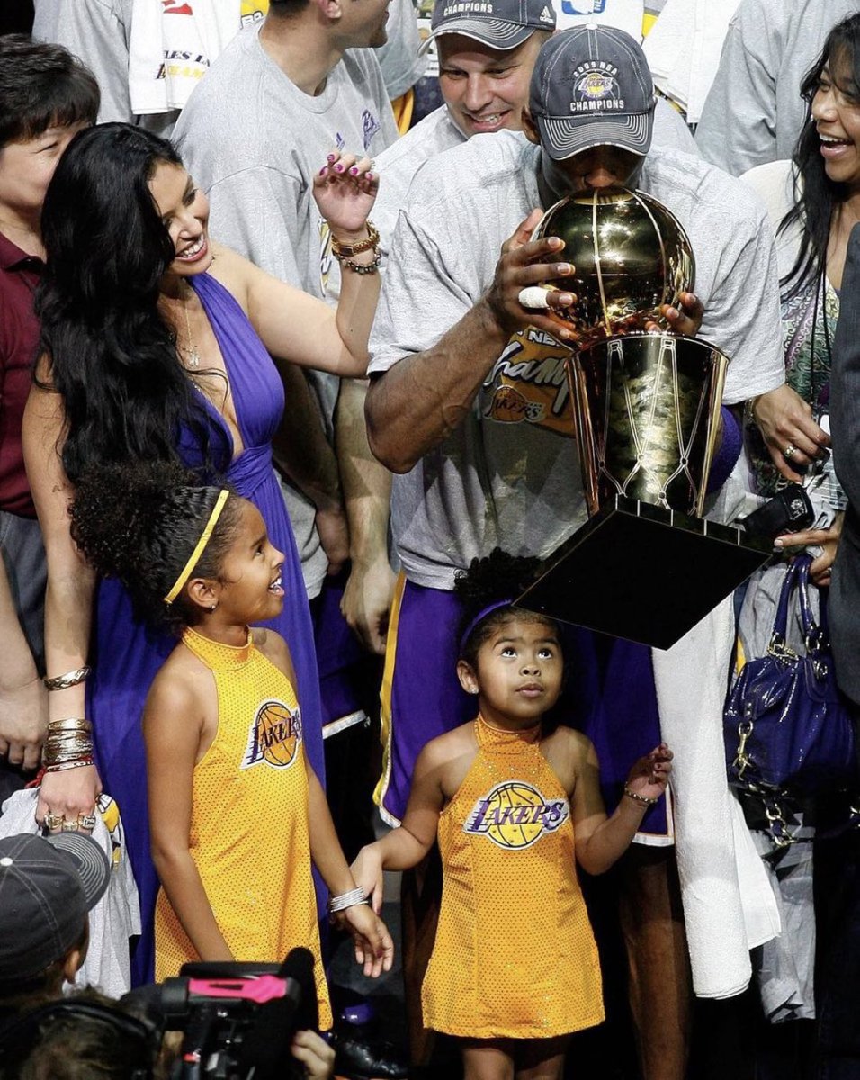 kobehighlight's tweet photo. Kobe and Gigi Forever 🏆 https://t.co/ij47O30jfR