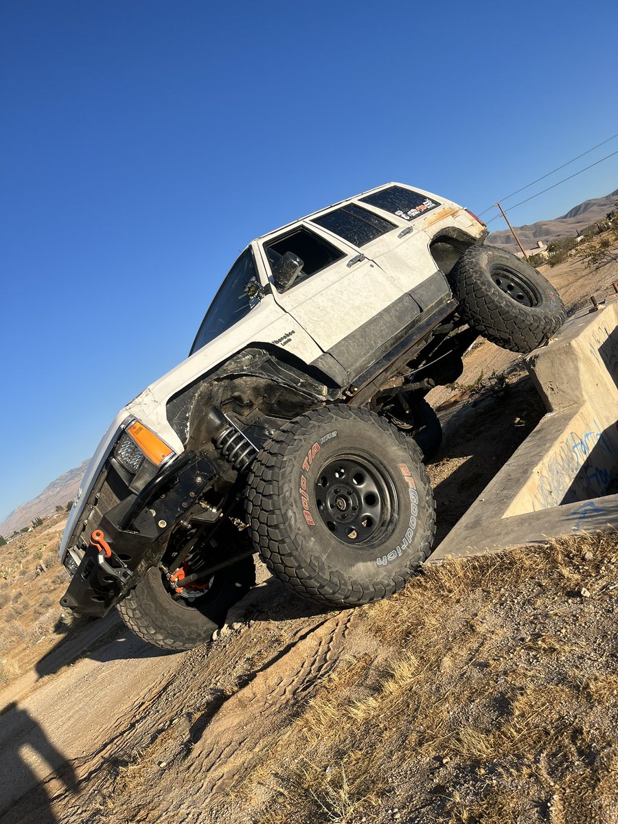 koolaidkirk's tweet photo. Jeep stuff https://t.co/ROGKe7J5JI
