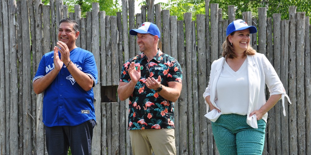 TOHousing's tweet photo. #RookieLeague Opening Day 2023 was a success! ⚾🧢 
 
Thank you to the wonderful team at the @TheTorontoZoo for hosting #TCHC kids ages 6-12 to launch our Rookie League summer program yesterday. We had nearly 400 kids from 15 TCHC communities for a fun-filled day! https://t.co/Ka3hSVZd5e