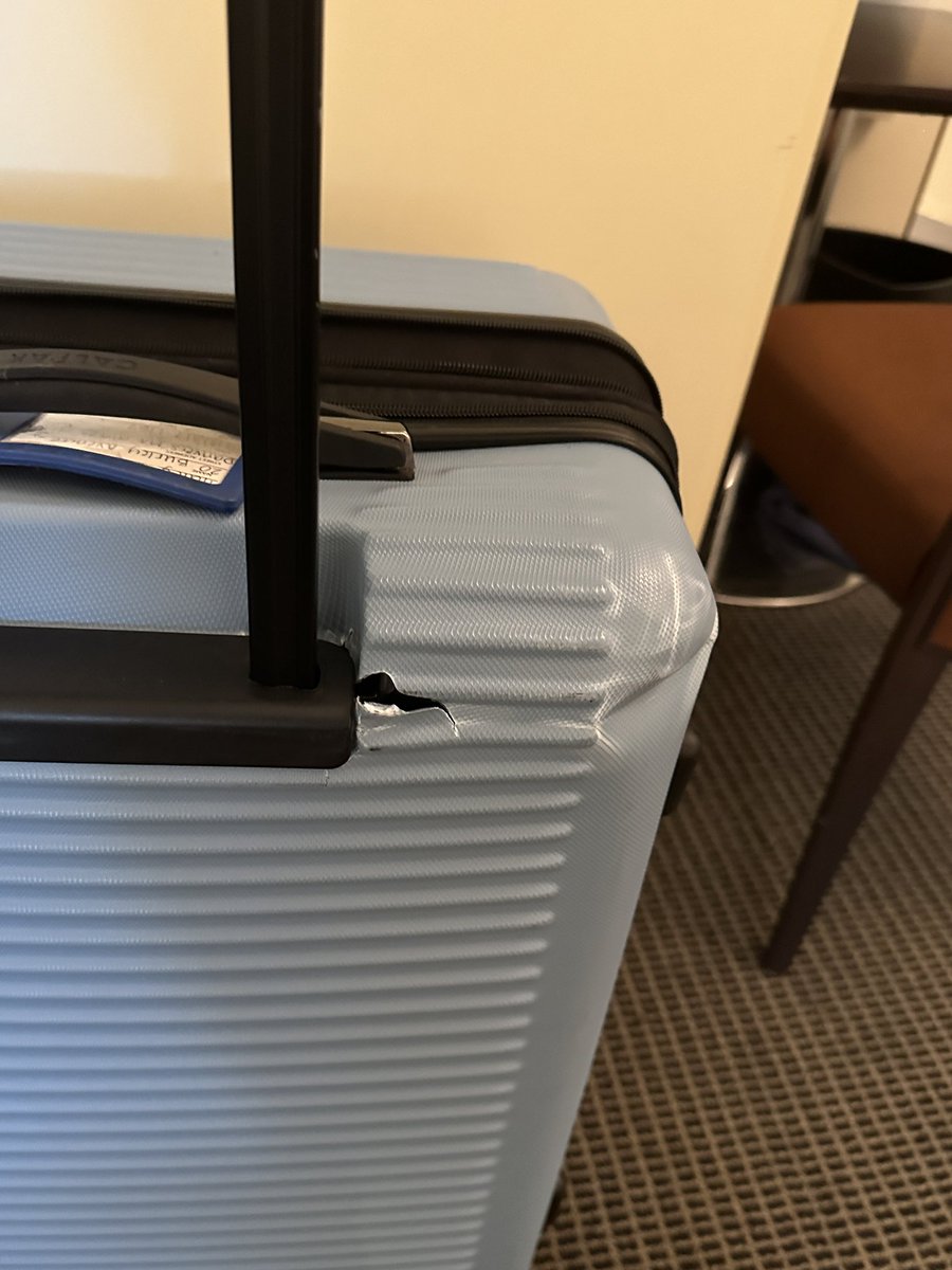 haleyoshea_'s tweet photo. @British_Airways flew with British Airways for the first time today. Had a lovely experience until I got my luggage back! 🥺 help please 😅 https://t.co/TMuiZX9t6U