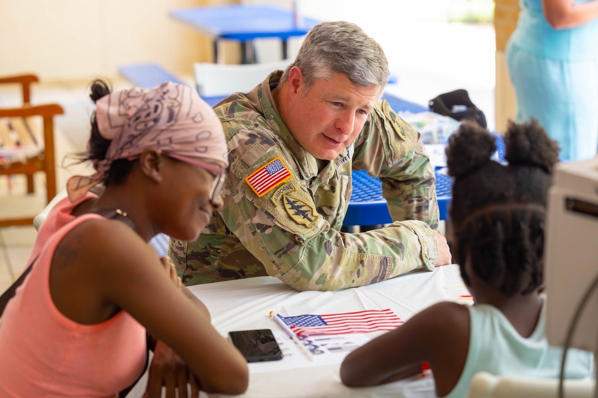 Mississippi National Guard (@nationalguardms) on Twitter photo Mississippi National Guard Family Programs hosted a Patriotic Party with <a href="/childrensofms/">Children's of Mississippi</a> yesterday. Soldiers and volunteers came to prepare snacks and help children with activities.
#MSNG #communityfirst #shouldertoshoulder Mississippi National Guard Family Programs hosted a Patriotic Party with <a href="/childrensofms/">Children's of Mississippi</a> yesterday. Soldiers and volunteers came to prepare snacks and help children with activities.
#MSNG #communityfirst #shouldertoshoulder