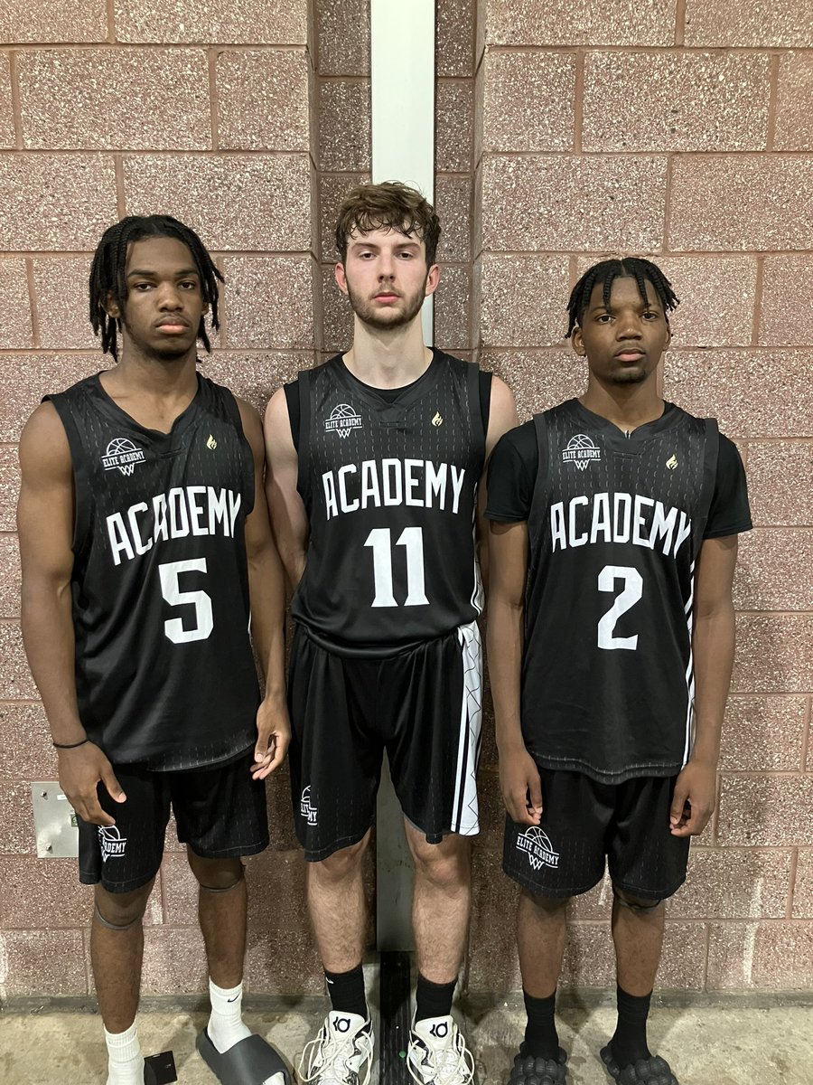 Elite_AcademyPA's tweet photo. These 3 contributed to a blow out victory in the championship game @NateWilder8 14pts 8reb 4stls @AndrewMartin000 12pts 11reb 2 blks @DobieBryceson 12pts 3reb 6asst https://t.co/PE20zXILil