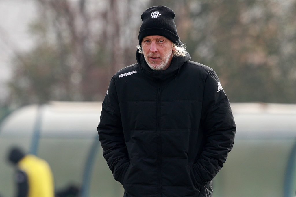 calciocesenafc's tweet photo. Giovanni e Filippo, grazie 🙏
Sì separano le strade tra il Cesena FC e i due tecnici del settore giovanile, #Ceccarelli e #Masolini
➡️ https://t.co/Hl2ubk2hwO https://t.co/XXqDUFk6CS