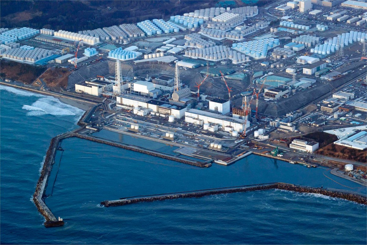 CaribeSurOrg's tweet photo. #放射線 #日本 Con respaldo de la Agencia de la Energía Atómica @iaeaorg y pese a múltiples protestas , el Gobierno de Japón vertirá al mar las aguas radiactivas de Fukushima al Pacifico.
La radiación nuclear es un grave problema ambiental con potencial para afectar todo el océano https://t.co/1sJl21cvsL