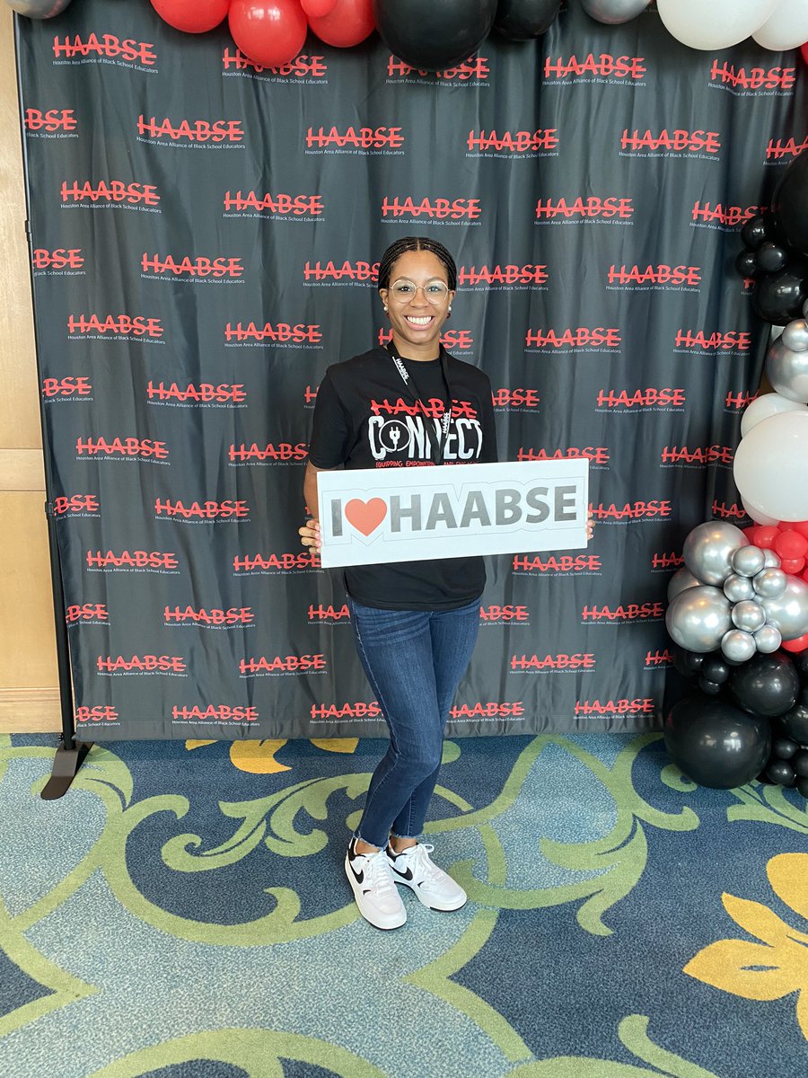 SandlingTeacher's tweet photo. Had an awesome time at the #HAABSEConnect conference! It was truly amazing to connect with so many outstanding educators. @HAABSE3 https://t.co/cjjheX4tsk
