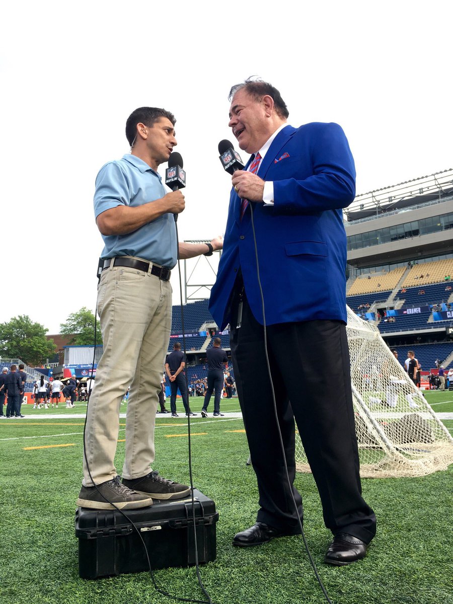 Don_Wan4's tweet photo. I didn’t know @AndrewSiciliano worked for @PatMcAfeeShow …… @tyschmit how short are you pal? https://t.co/5gOQhojfZn