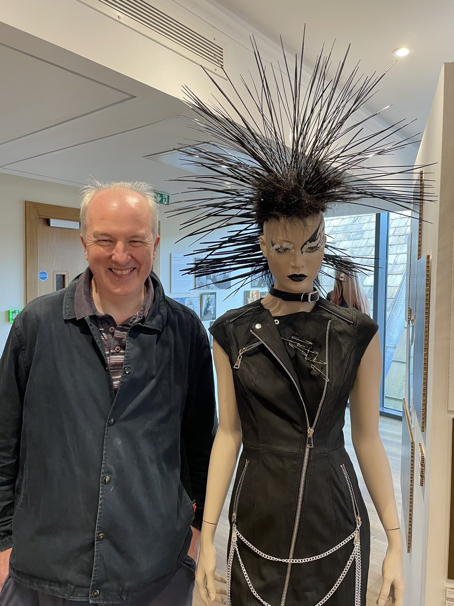 louisebrady17's tweet photo. @MMS_ethics The #RockGods &amp; the #twitterdisco crew are part of a by- gone era.. but the fabulous people are still here in all the work &amp; care they do each &amp; every day.. and am grateful for them x https://t.co/sYzTkM2z41