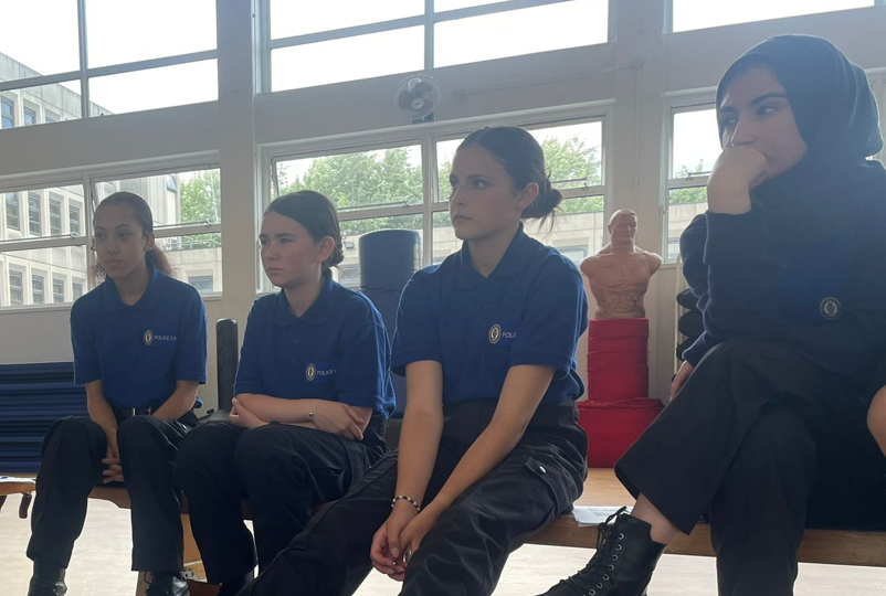 CadetsWMP's tweet photo. last night #1SH @ChelmsleyWMP Cadets worked towards their gradings with a ๐ฃdebate session and inputs in #Diveristy & #inclusion ๐๐ฎโโ๏ธ๐ฎโโ๏ธ๐@rich_har1023
. https://t.co/xKuecu6nyt