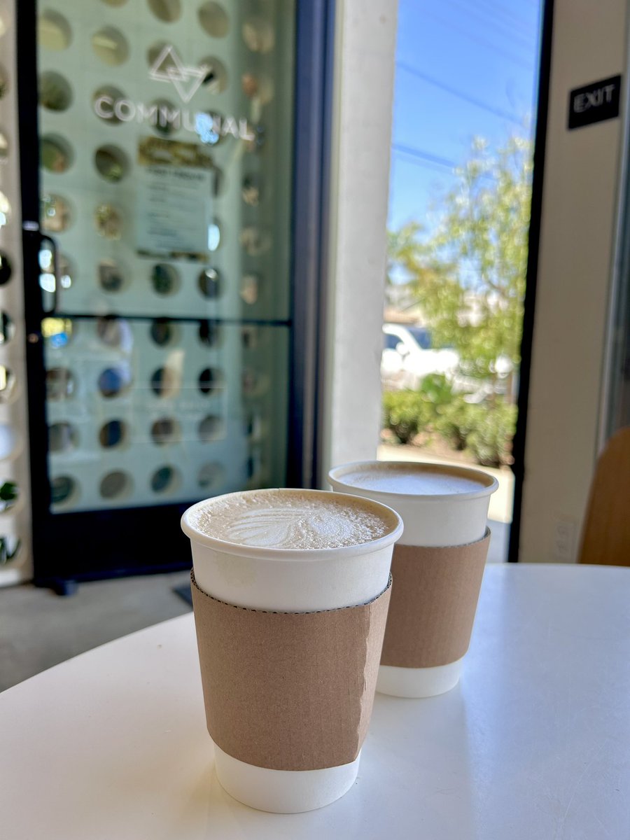 ILikeWhatIBuy's tweet photo. #Coffee Cheers to @BoujeeDaddy
Happy Birthday 🎉☕️
#TGIF #FridayFeeling #CoffeeTime
#Oceanside #CommunalCoffee https://t.co/NjqlYWggUj