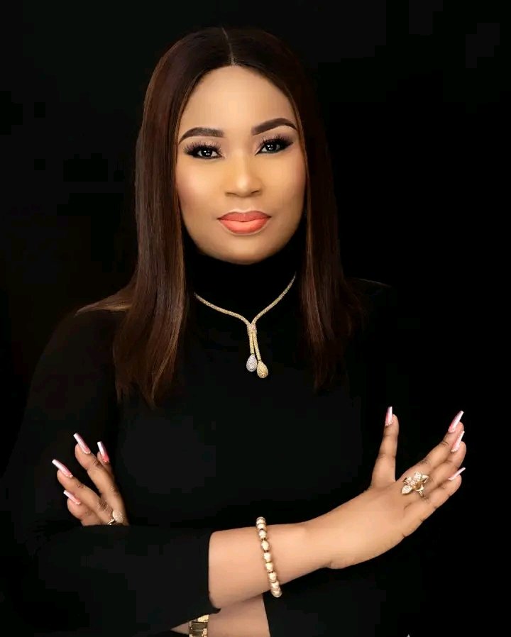 ComradeDanielJ1's tweet photo. We can't make progress by standing on the sidelines whimpering and complaining every time. 

We can ONLY make progress by implementing ideas. Change comes to those who Change. 

Act now or Pay Later

Hon. Damilola Otubanjo https://t.co/2zkNKHuKQg