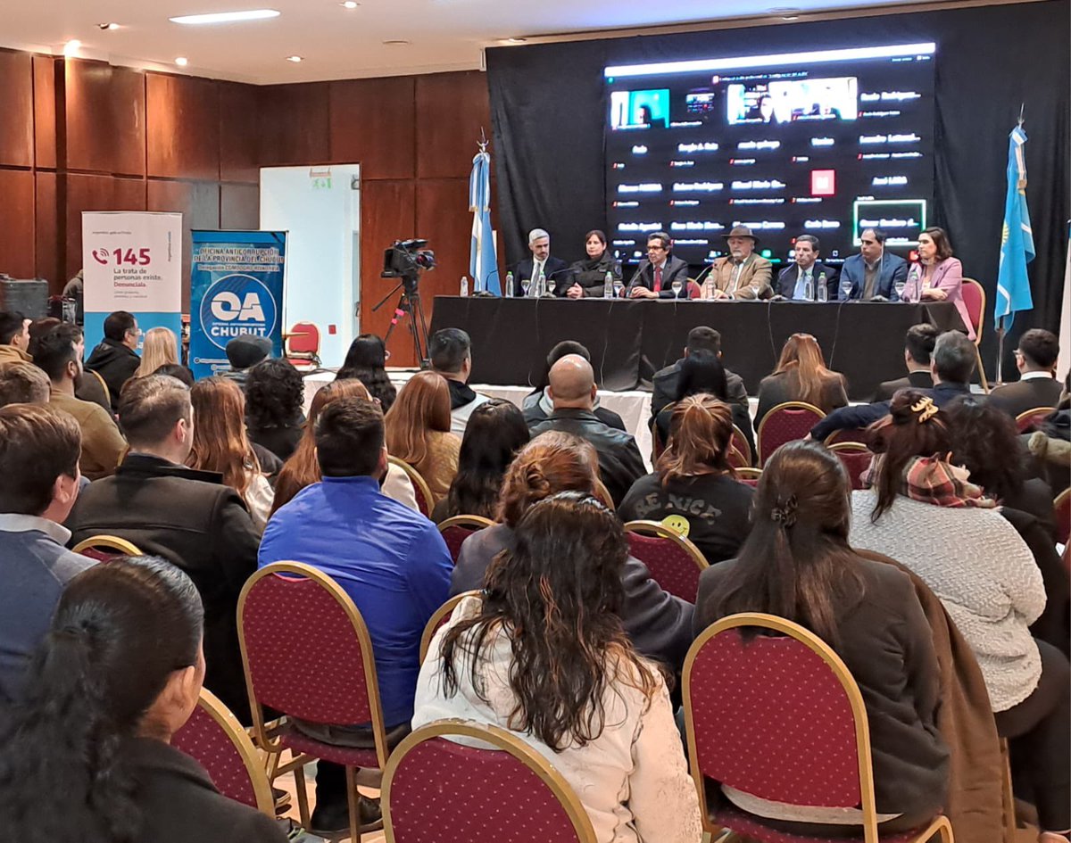 OAChubut's tweet photo. En el Predio Ferial de Comodoro Rivadavia, damos comienzo a la Il Jornada - Capacitación - Taller "La Corrupción como Facilitadora de la Trata de Personas. Género, Explotación Laboral y Extorsión", organizada por la Oficina Anticorrupción. https://t.co/zAFUlqE8TQ