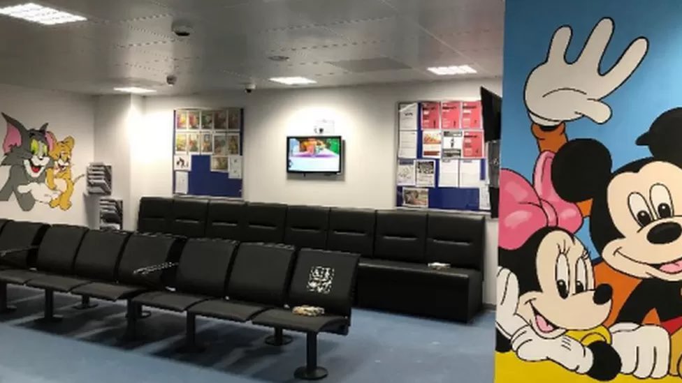 CockertonMark's tweet photo. Robert Jenrick arriving home for the weekend.
“Daddy, what did you do at work?”
RJ “I ordered murals of cartoons and animals to be painted over”
“Where was that?”
RJ “The place we lock up frightened children who’ve arrived here without Mums &amp; Dads”
“What a twat you are Daddy” https://t.co/XnBgRL3beu