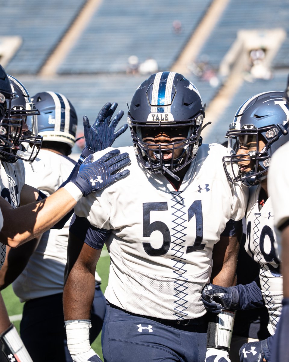 Yale Football tweet media