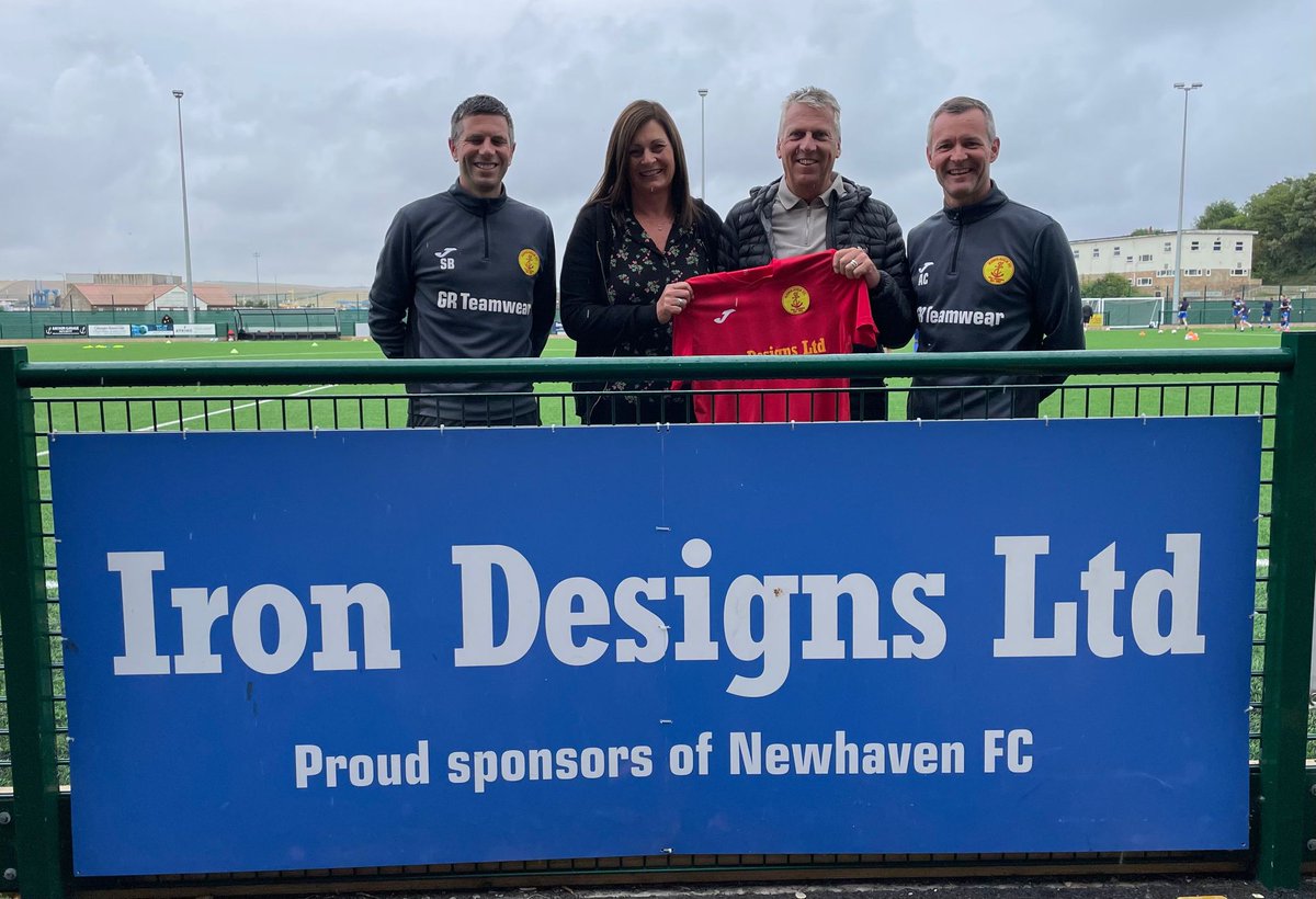 08DavidFuller's tweet photo. I recently spoke to Richard Higglesden of @irondesigns44 for the #COYD blog to find out more about his company's ongoing sponsorship of @NewhavenFC 
You can read the interview here...
https://t.co/WI9zbGf4Lc https://t.co/YIK13EJT5N