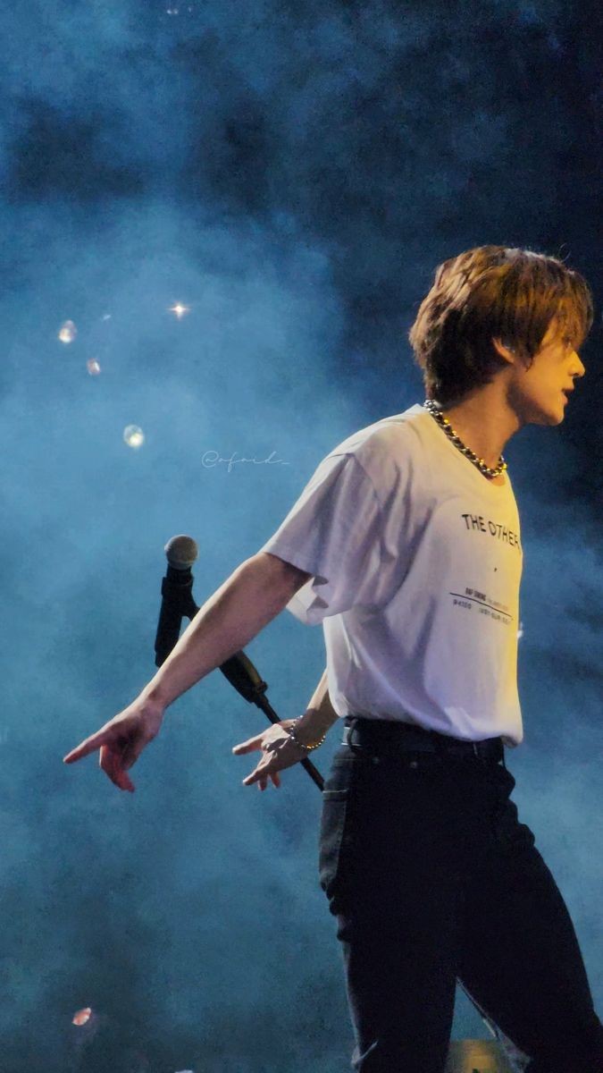 loveSTAY_08's tweet photo. Lee Know saying NO to lip synching and performing with his live vocals
— a thread https://t.co/VCervFoiH1