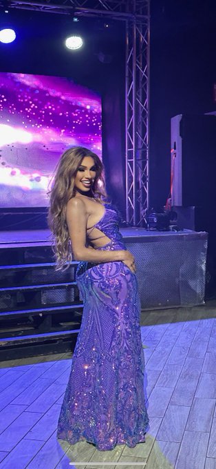 Talented, beautiful and seductive  Im A box of surprises https://t.co/DkagzzxBkI<a href="/tag/meme"class="tags"><span>#meme</span></a>