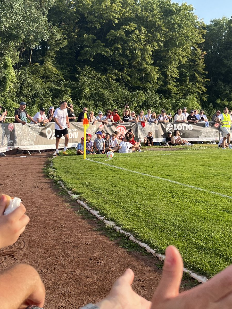 Eintracht in der Region Hochheim gegen Eintracht Traditionsmannschaft