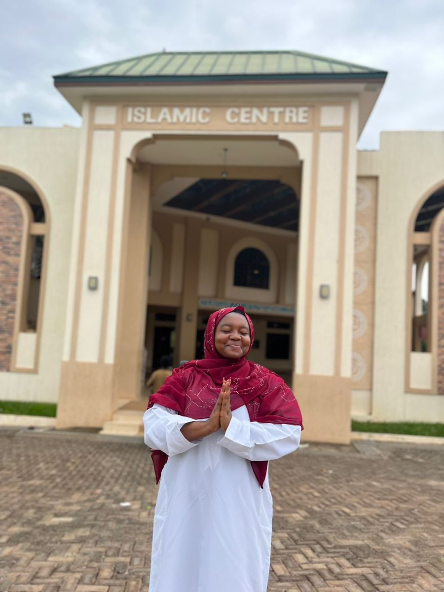 _baabamills's tweet photo. The example of those who spend their wealth in the Way of Allah is like that of a grain of corn that sprouts seven ears, and in every ear, there are a hundred grains. 🙏
#BMC’23 #Islamiclesson https://t.co/yU1yIoISr3