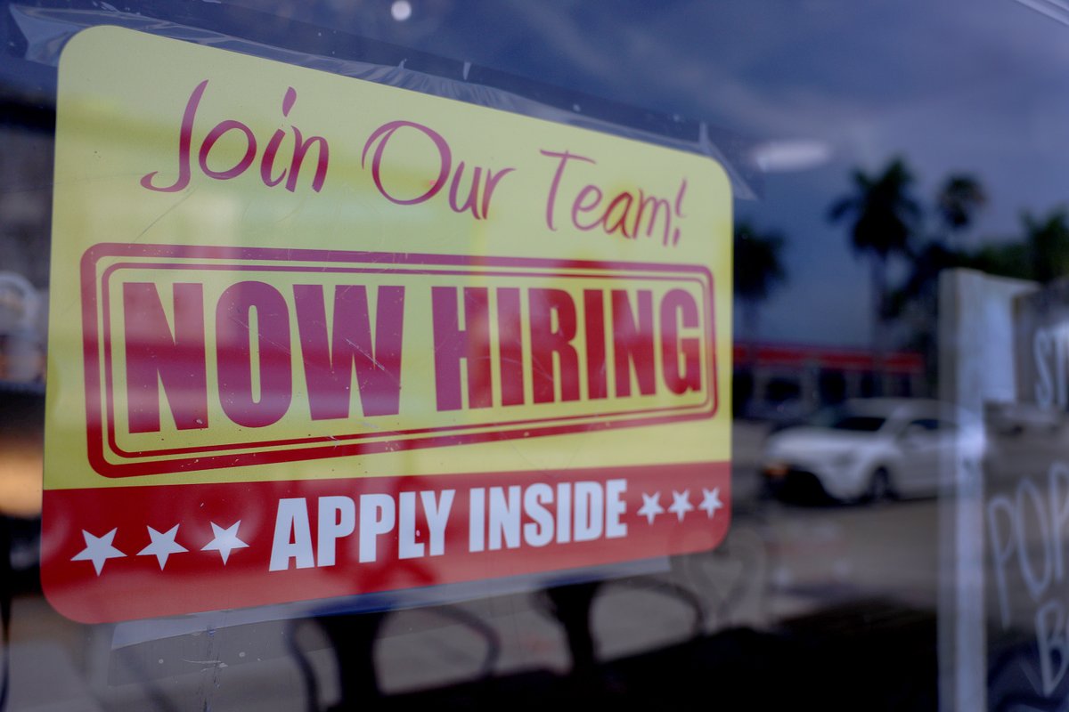 LISTEN: According to the new jobs report, the US economy added 209K jobs in June as hiring cooled -- @Bloomberg's @mckonomy breaks down the report on Newsline with @BQuinnWCBS880 bit.ly/3JO8B5P