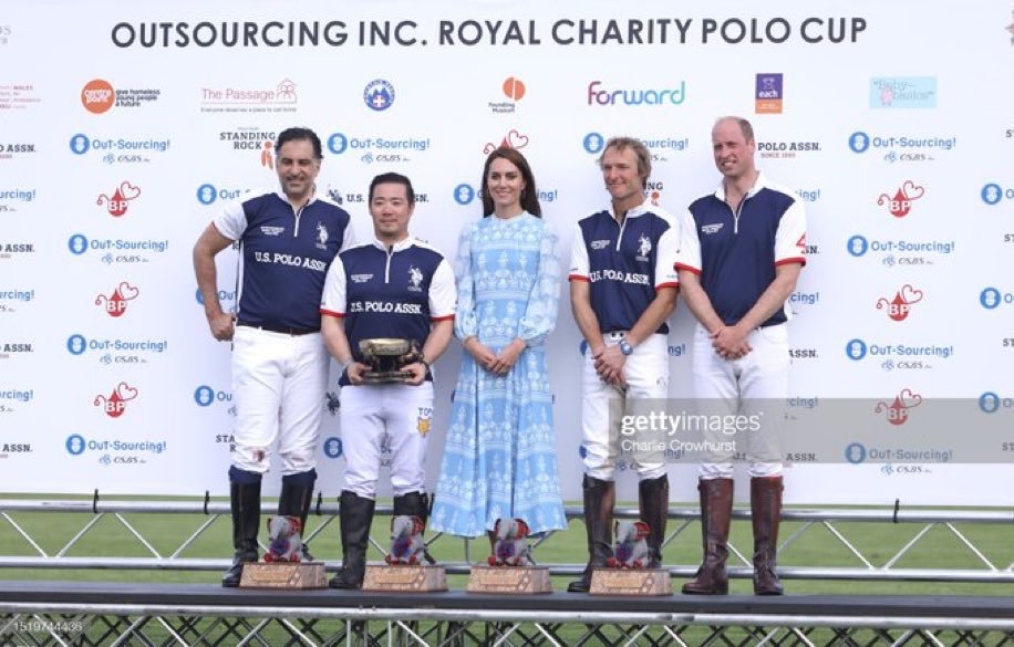 𝕋𝕙𝕖 𝕎𝕒𝕟𝕥𝕠𝕟 𝕎𝕖𝕟𝕔𝕙 tweet media