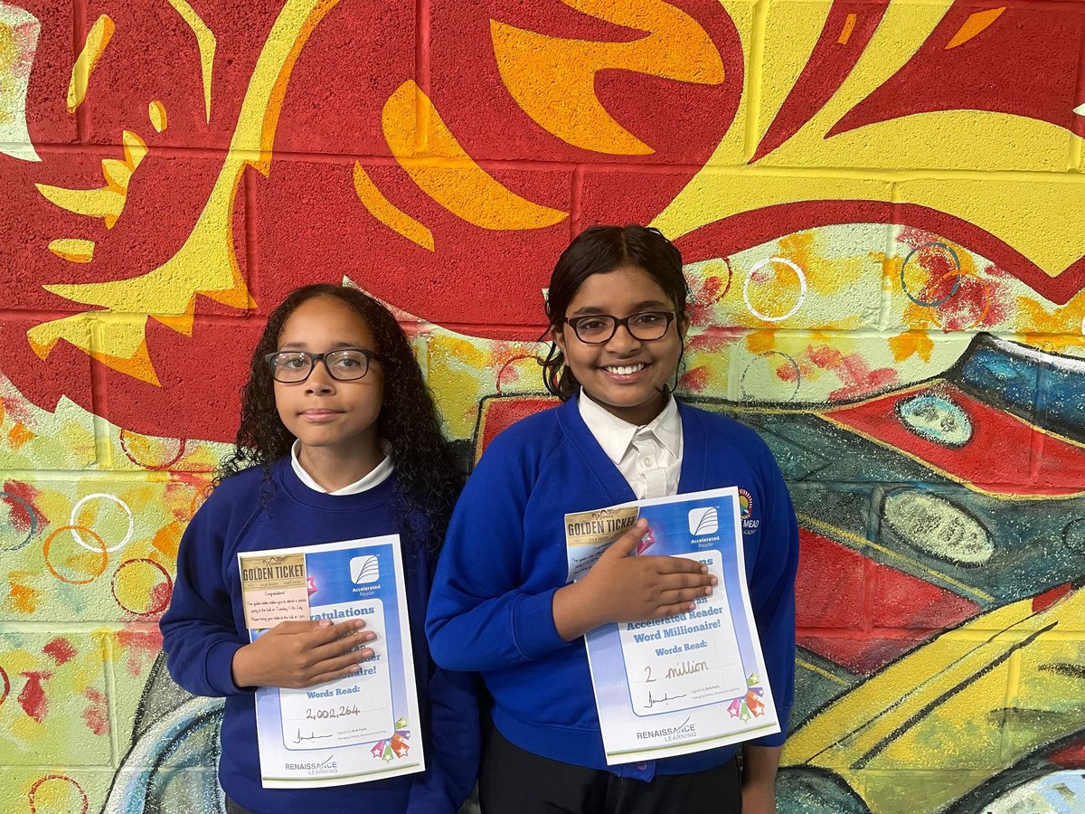 Fosse_TMET's tweet photo. ⭐️ These two super stars have read an amazing 2 million words this year! They will get to go on another trip to celebrate their success. ⭐️#rmreading #proud #achieve https://t.co/gYBQAAJhOg