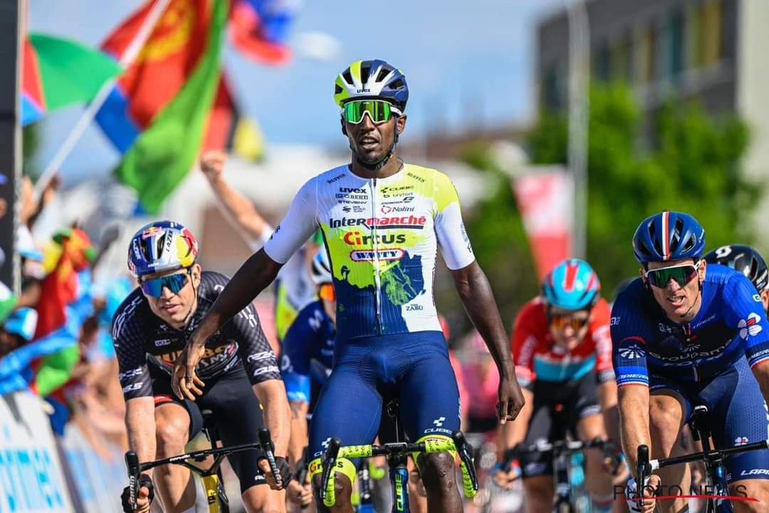 NationalEr_Int's tweet photo. It shows that my condition is growing, so I’m confident for tomorrow. With the harder profile, we expect a smaller group to sprint for the victory and that’s what I prefer.”
@4AfricanVision @IntermarcheCW @GrmayeBiniam @CyclingAfrica @Cyclingnewsfeed @UCI_cycling #Eritrea @LeTour https://t.co/mseGXuG5GY