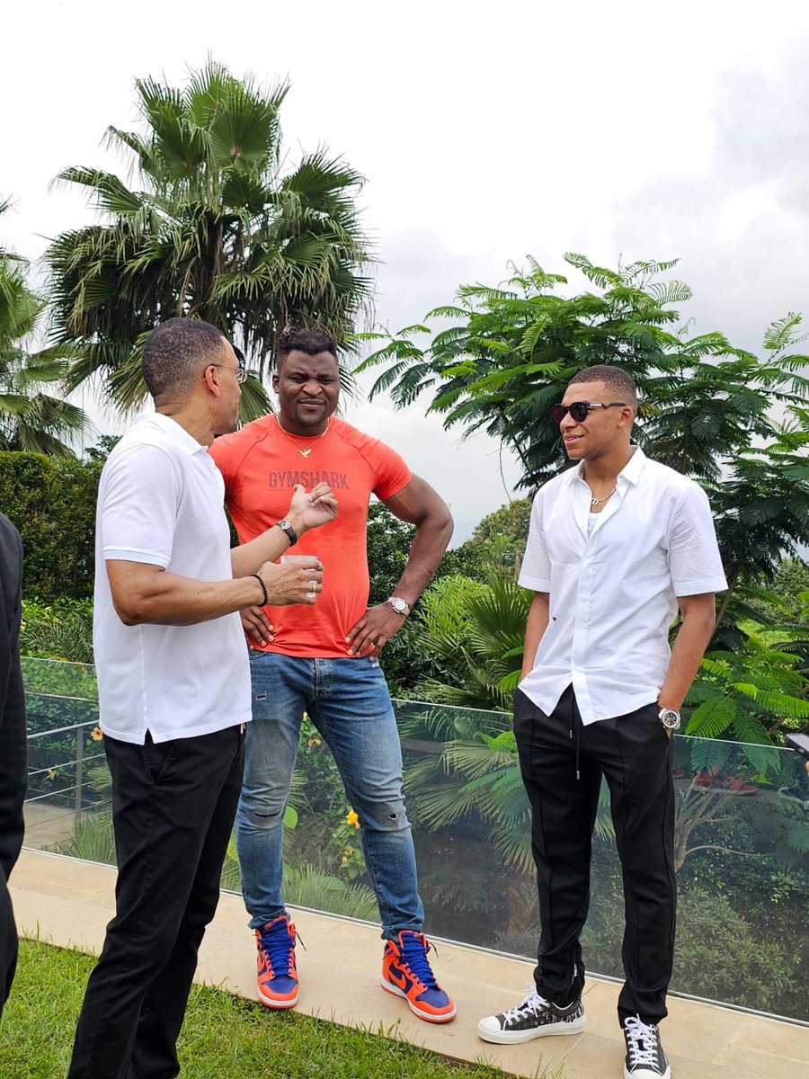 Francis Ngannou tweet media