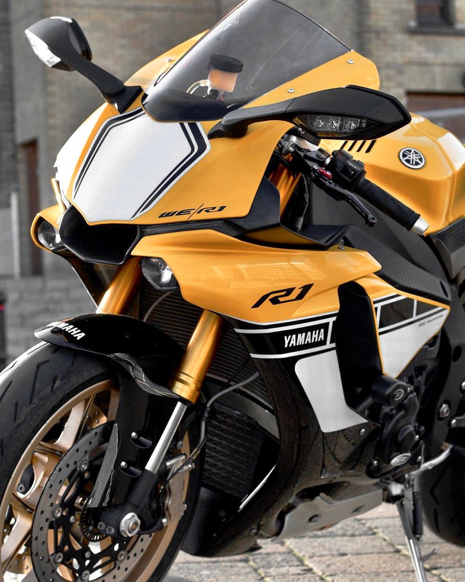 Yamaha R1