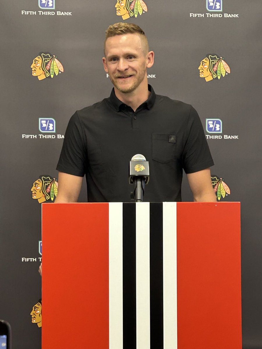 heatdaddy69420's tweet photo. Why does the blonde hair blue eye guy match so well with that podium https://t.co/ZYm2H6TeTn