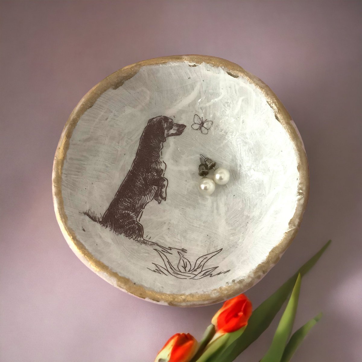 LLadyDesigns's tweet image. LittleLadyDesigns will be back in the workshop very soon, these 2 gorgeous trinket dishes are available. Perfect little gifts 💝
#trinketdishes #nonprofit #fndhopeuk #handmadegifts  #HandmadeInUK #buylessbuybetterbuyhandmade #crafting  #gifts #decor