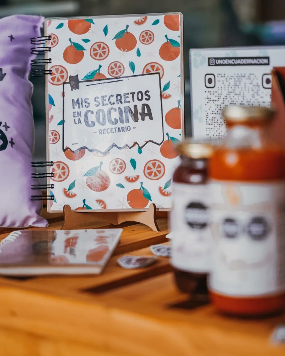 sofiasanucci's tweet photo. 📣 Visitamos a las y los emprendedores de la #FeriaGerminar 🌱 que se realizó en el Auditorio de Casa de Gobierno. Deleitamos y conocimos nuevos productos hechos por jóvenes entre 18 a 35 años, acompañando la empleabilidad y las oportunidades en las juventudes 👩‍🔧👨‍🌾👩‍🍳 https://t.co/24CNPEauJF