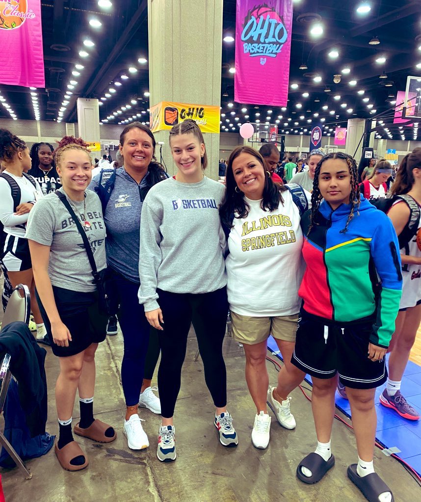 When You’re Star Gazing &amp; Find Some That Were Worth Catching 🌟🌟🌟