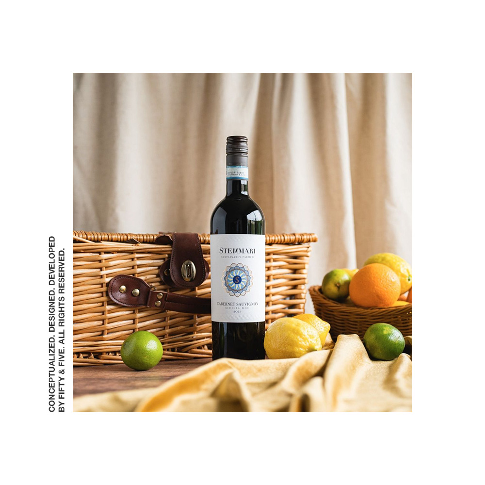 weekend vibes are ready. 😌🍷✨