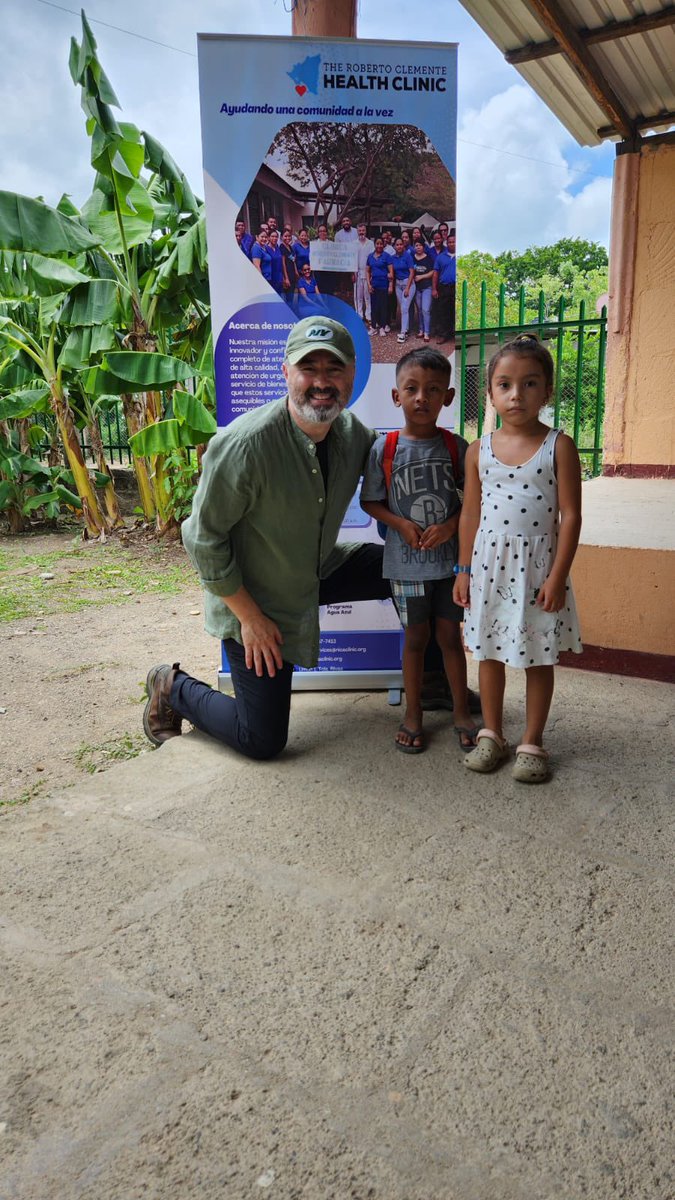 passconsulting's tweet photo. @Nicaclinic is committed to improving the health of the community. Today, Dr. Gokhan Mamur, the Clinic’s CEO and PASS’ Vice President of Health, and the clinic team visited the Virgen Morena neighborhood. @passconsulting is proud to support their efforts. https://t.co/RxuT5mdUVz