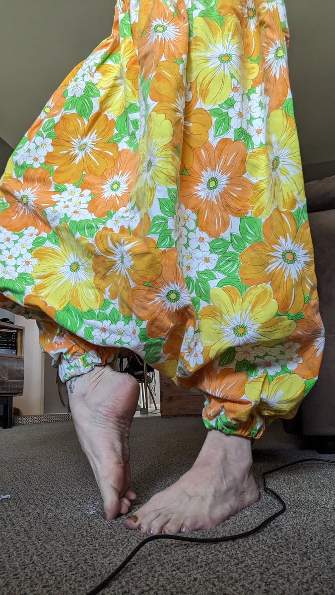 poptwatOF's tweet photo. I have no wifi and barely any cell signal today, so I'm modeling my goblin pants and showing off the feets. https://t.co/CpnxEtdy3p