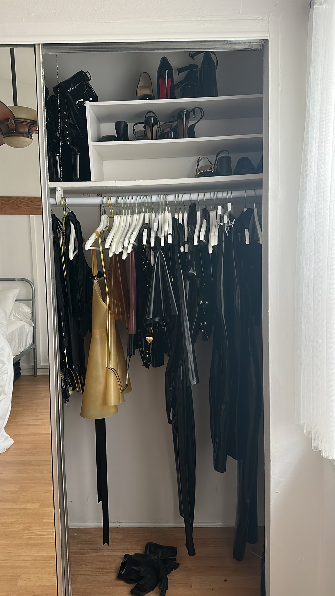 Mistress Dasha Bond on Twitter: "@MeetEchoParke I have a separate latex closet but I used to