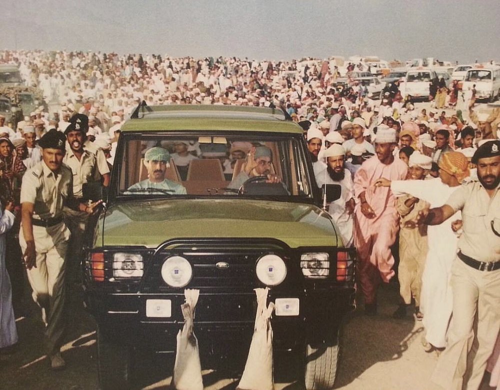 رحم الله باني نهضة عُمان السلطان قابوس بن سعيد طيب الله ثراه