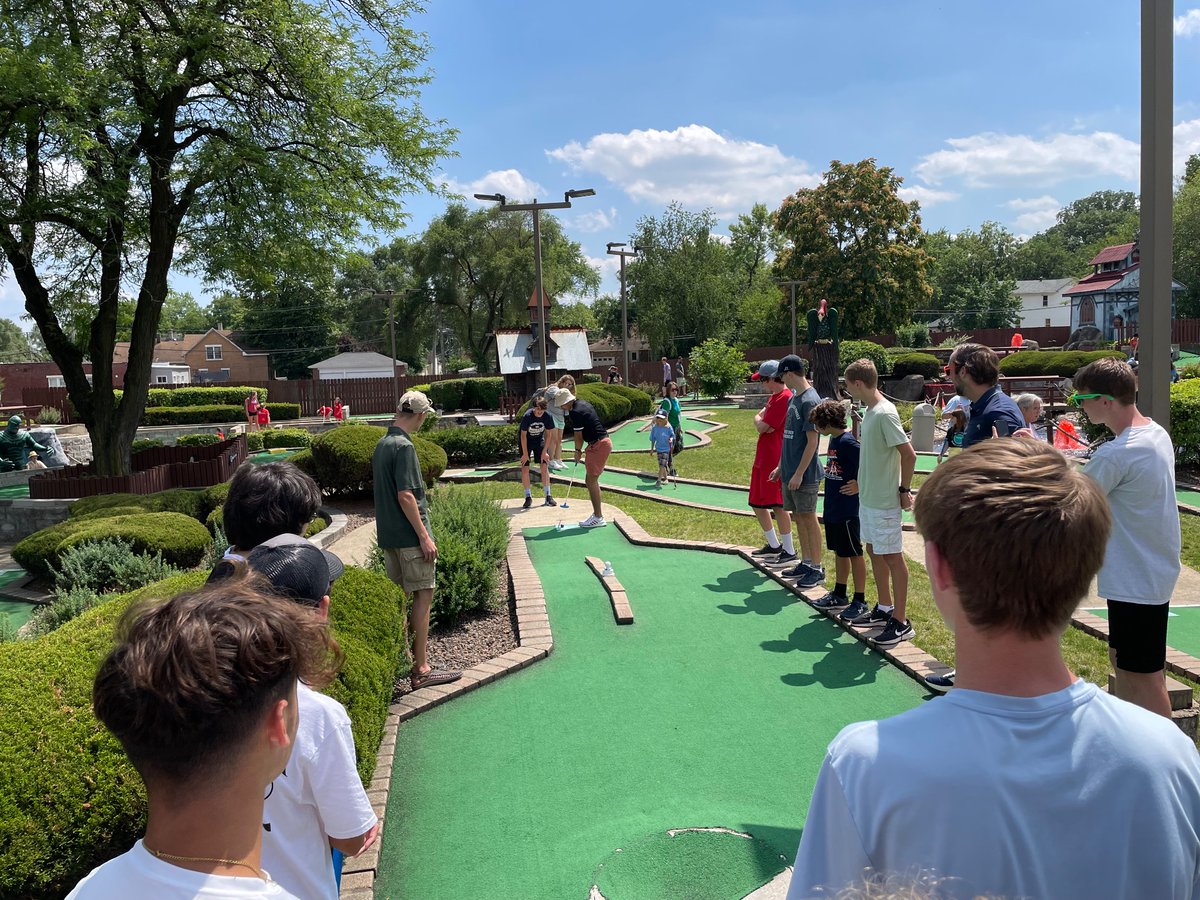 Aiden defeats Niko in the playoff round to win the individual championship at the CRC Mini Golf Outing!  #TheCRC