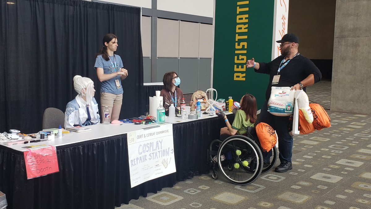 DCBlackGeeks's tweet photo. Craft & Cosplay Cooperative is here doing the Lord's work. #Cosplay #CosplayRepair #RTXAustin #rtx https://t.co/veGgUxevw7