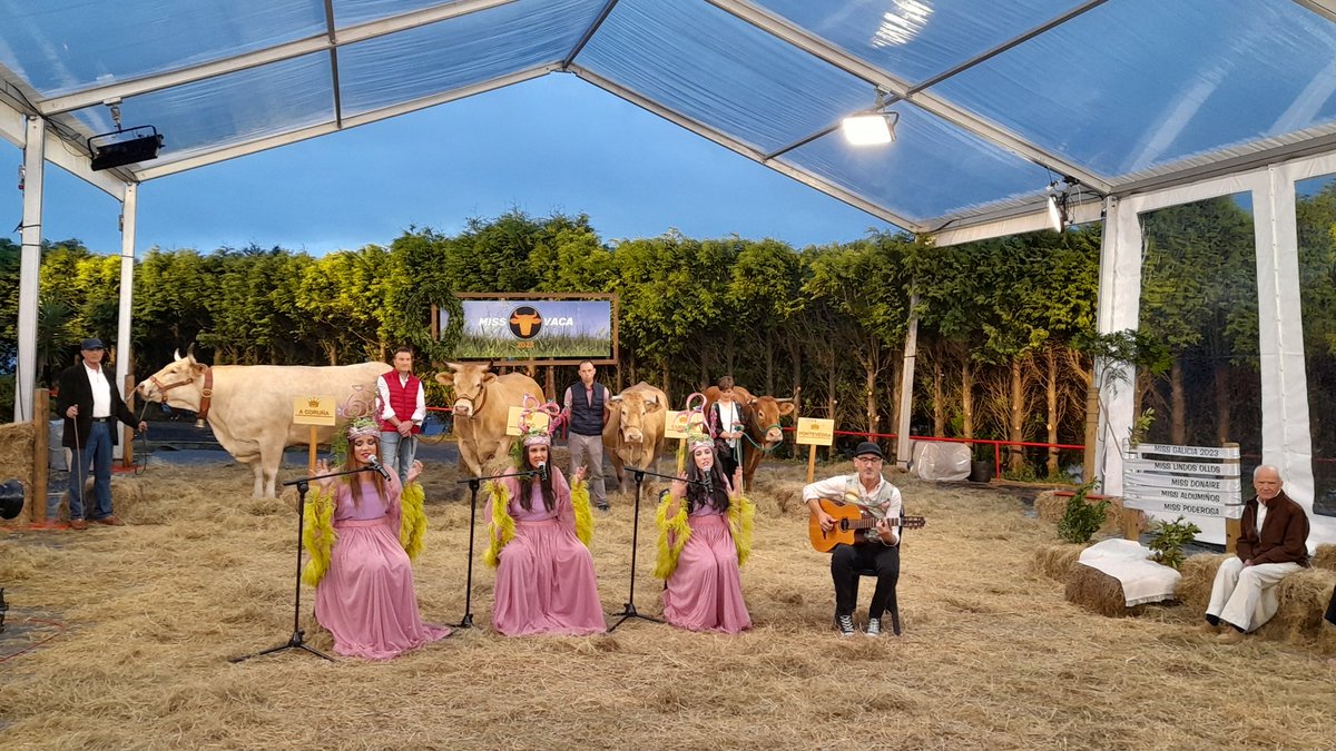 Luar TVG (@luartvg) on Twitter photo Coas <a href="/devacasDV/">DE VACAS</a> empeza o gran espectáculo do ano. Afiade os chíos e desfrutade das nosas #ElecciónsÁsCortes
Benvid@s ao MissVaca2023 !! Coas <a href="/devacasDV/">DE VACAS</a> empeza o gran espectáculo do ano. Afiade os chíos e desfrutade das nosas #ElecciónsÁsCortes
Benvid@s ao MissVaca2023 !!