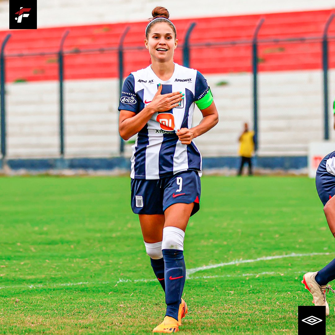 SafapPeru's tweet photo. ¡Felicitaciones! Las goleadoras del torneo de la liga femenina: Adriana Lucar, con 12 goles, Luz Campoverde y Alondra Vilchez, con 11 goles. ⚽️🔥
#SAFAP #futbolperuano #futbolistasprofesionales #equiposafap #futbolfemenino #futbolmujeres https://t.co/5QJk5Z9ppy