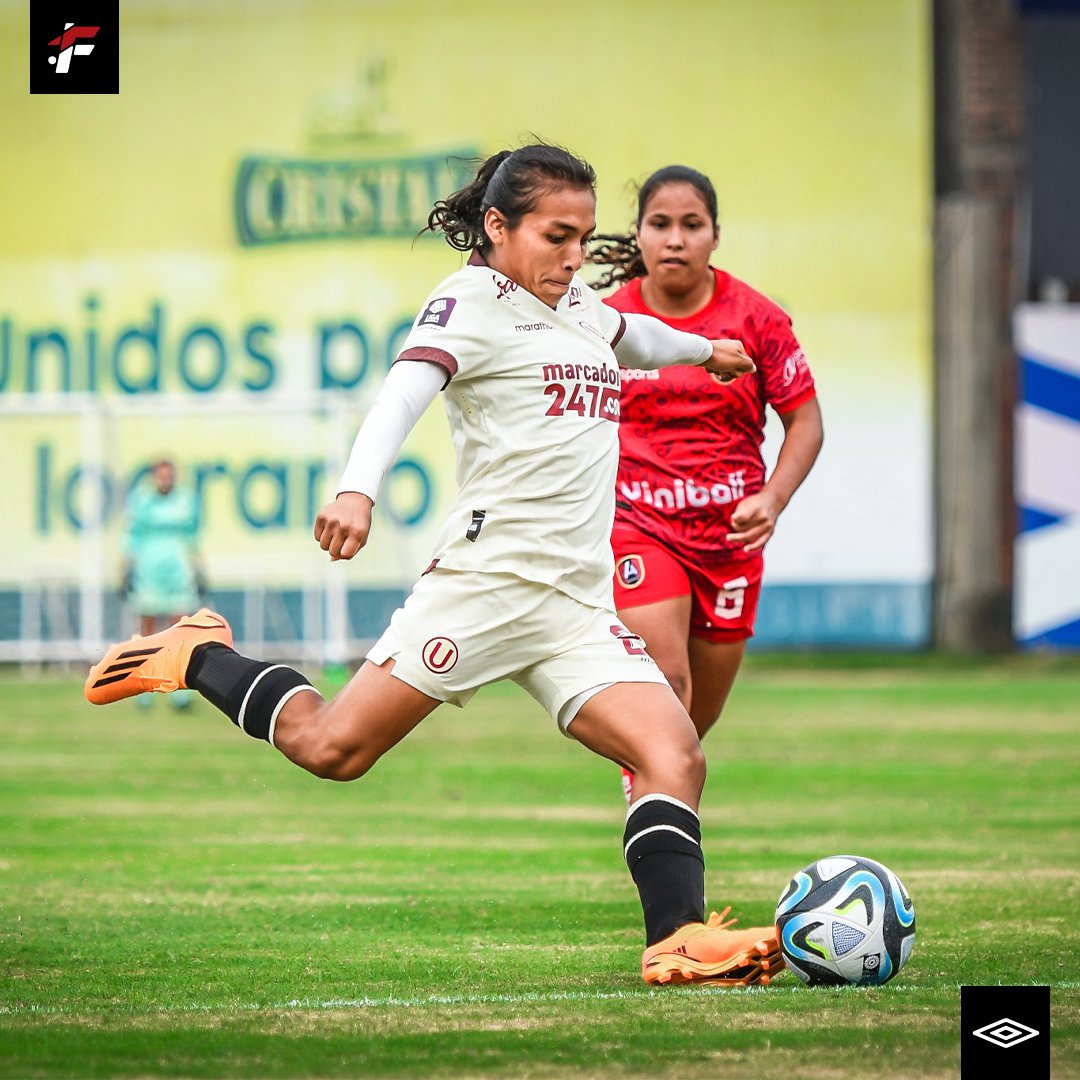 SafapPeru's tweet photo. ¡Felicitaciones! Las goleadoras del torneo de la liga femenina: Adriana Lucar, con 12 goles, Luz Campoverde y Alondra Vilchez, con 11 goles. ⚽️🔥
#SAFAP #futbolperuano #futbolistasprofesionales #equiposafap #futbolfemenino #futbolmujeres https://t.co/5QJk5Z9ppy