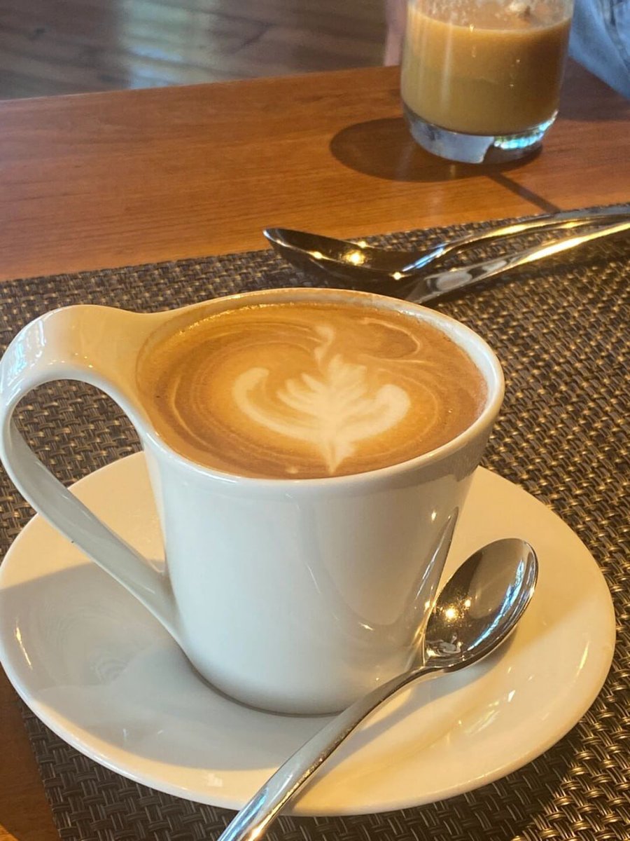pirteya's tweet photo. come for a cup of coffee in the afternoon https://t.co/EniVVN4jN4