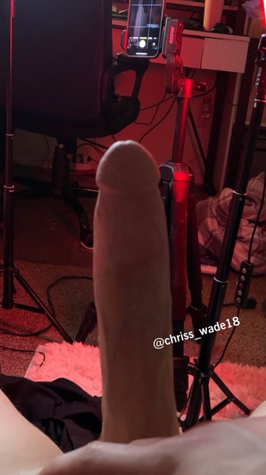 Just working hard.  40% off &Oslash;F  https://t.co/Q9d6VG6gGW https://t.co/dvZv14VHTe