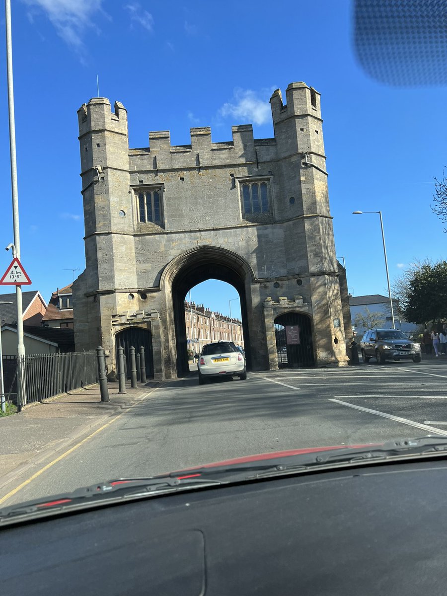 suekmoorhen's tweet photo. So loving the #RuthGalloway novels set in the delightful Norfolk. Just finished #TheChalkPits &amp; now invested in Ruth/Nelson/Michelle story I am tempted to skip #TheDarkAngel set in Italy &amp; go to #TheStoneCircle 
Is this a mistake @ellygriffiths ? Would pick Dark Angel up after https://t.co/yq9BRmJaDw
